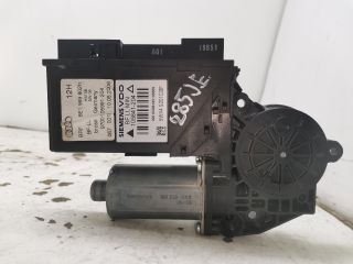 bontott AUDI A4 B7 Jobb első Ablakemelő Motor