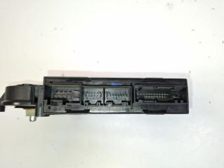 bontott AUDI A4 B7 Jobb első Ablakemelő Motor