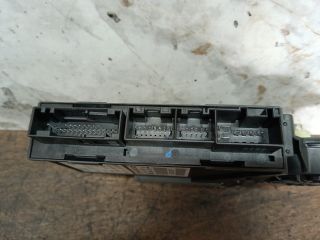 bontott AUDI A4 B7 Jobb első Ablakemelő Motor