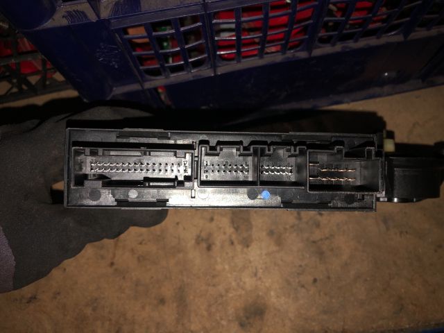 bontott AUDI A4 B7 Jobb első Ablakemelő Motor