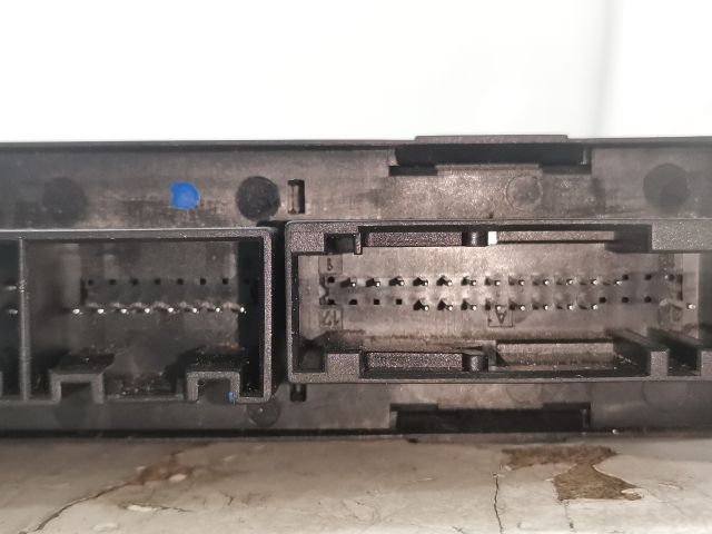 bontott AUDI A4 B7 Jobb első Ablakemelő Motor