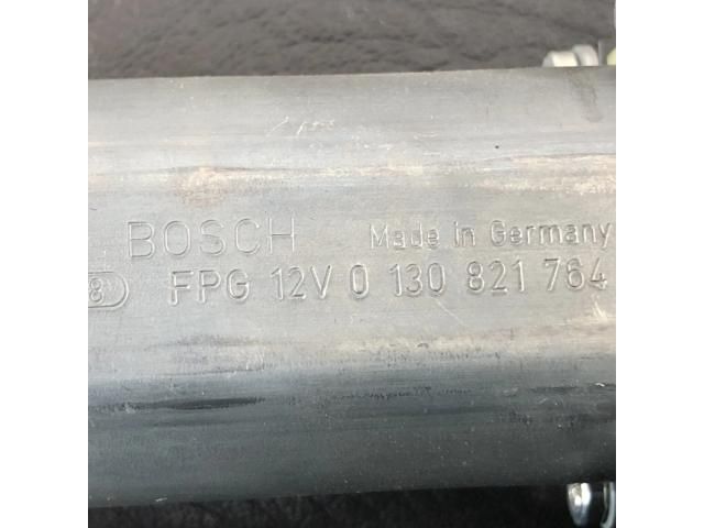 bontott AUDI A4 B7 Jobb első Ablakemelő Motor