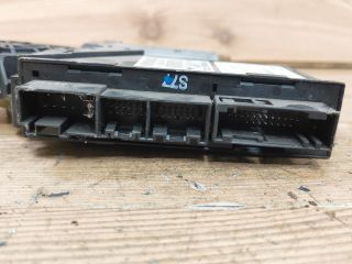 bontott AUDI A4 B7 Jobb első Ablakemelő Motor