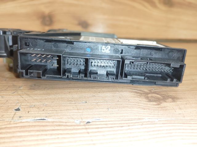 bontott AUDI A4 B7 Jobb első Ablakemelő Motor