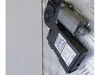 bontott AUDI A4 B7 Jobb első Ablakemelő Szerkezet (Elektromos)