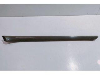 bontott AUDI A4 B7 Jobb első Ajtó Díszléc