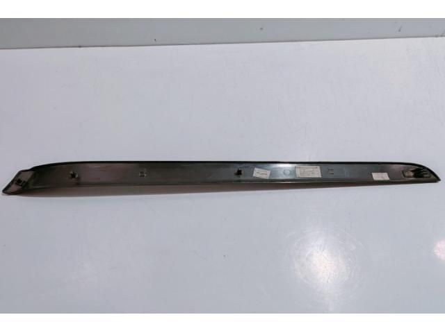 bontott AUDI A4 B7 Jobb első Ajtó Díszléc