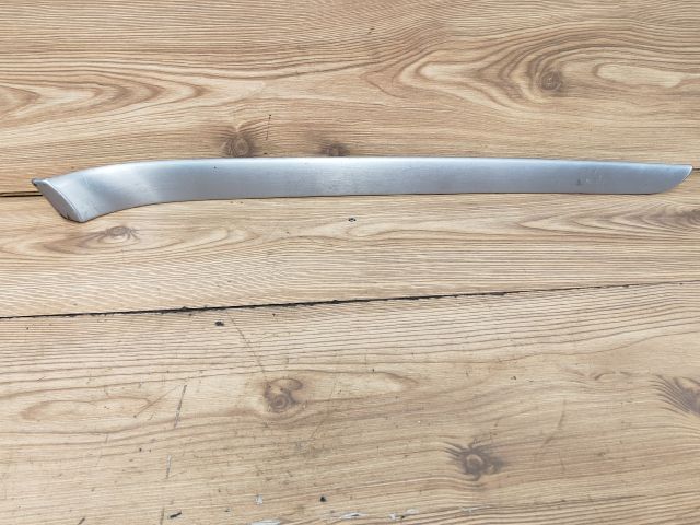 bontott AUDI A4 B7 Jobb első Ajtó Díszléc