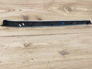 bontott AUDI A4 B7 Jobb első Ajtó Díszléc