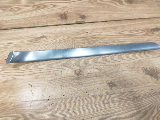 bontott AUDI A4 B7 Jobb első Ajtó Kárpit Díszléc