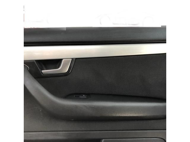 bontott AUDI A4 B7 Jobb első Ajtó Kárpit