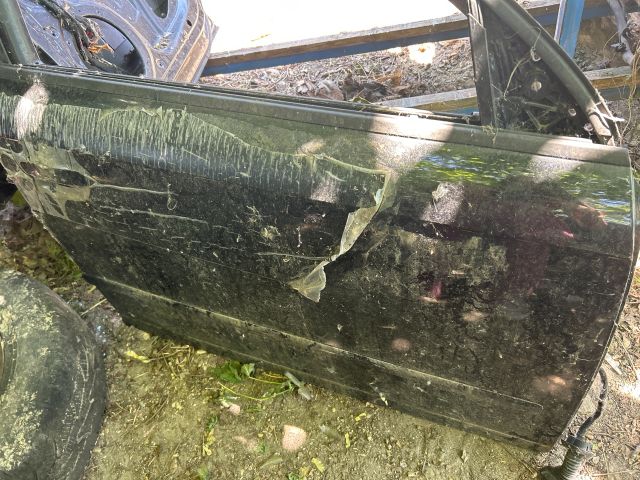 bontott AUDI A4 B7 Jobb első Ajtó (Üres lemez)