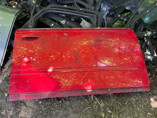 bontott AUDI A4 B7 Jobb első Ajtó (Üres lemez)