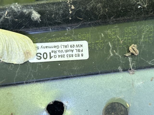 bontott AUDI A4 B7 Jobb első Ajtó (Üres lemez)