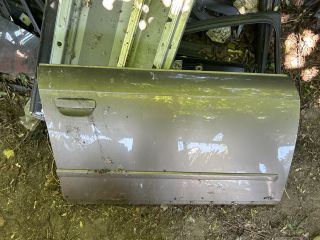bontott AUDI A4 B7 Jobb első Ajtó (Üres lemez)