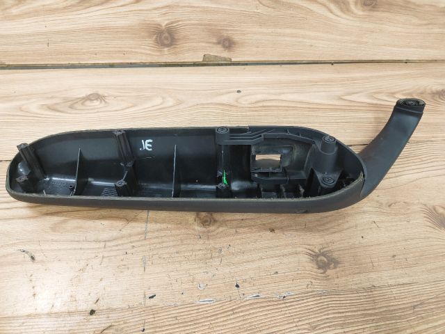 bontott AUDI A4 B7 Jobb első Ajtóbehúzó