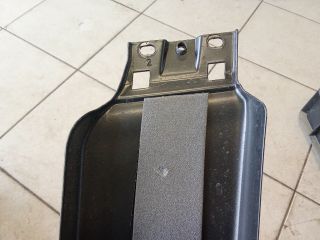 bontott AUDI A4 B7 Jobb első Ajtókeret Burkolat