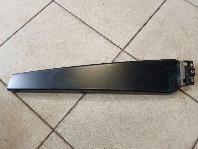 bontott AUDI A4 B7 Jobb első Ajtókeret Burkolat