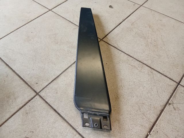 bontott AUDI A4 B7 Jobb első Ajtókeret Burkolat