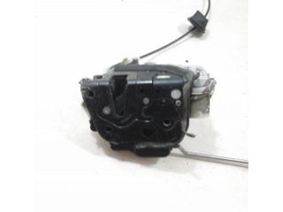 bontott AUDI A4 B7 Jobb első Ajtózár