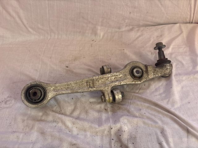 bontott AUDI A4 B7 Jobb első Alsó Első Lengőkar