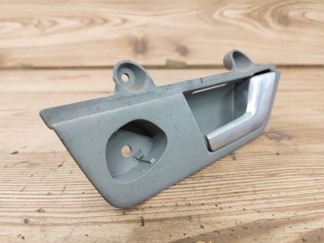 bontott AUDI A4 B7 Jobb első Belső Kilincs