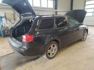 bontott AUDI A4 B7 Jobb első Belső Küszöb Burkolat