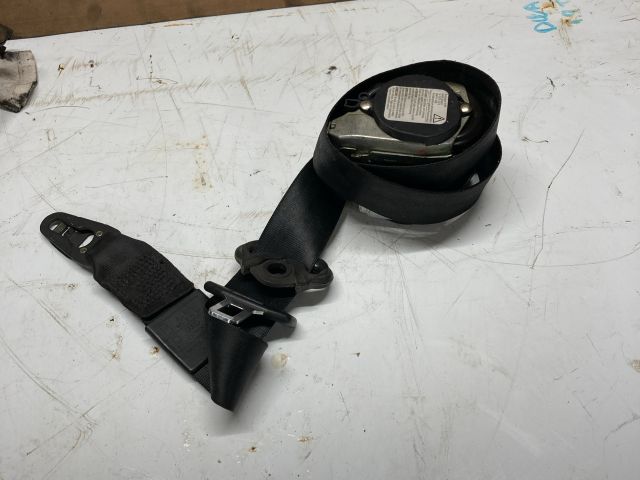 bontott AUDI A4 B7 Jobb első Biztonsági Öv