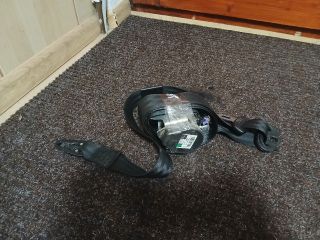 bontott AUDI A4 B7 Jobb első Biztonsági Öv