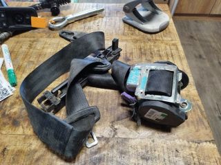 bontott AUDI A4 B7 Jobb első Biztonsági Öv