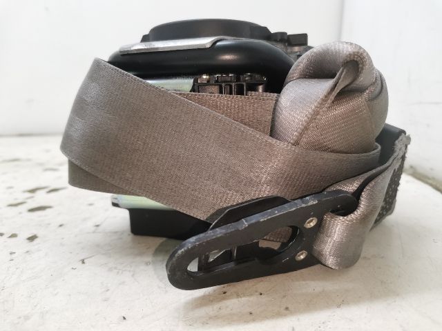 bontott AUDI A4 B7 Jobb első Biztonsági Öv