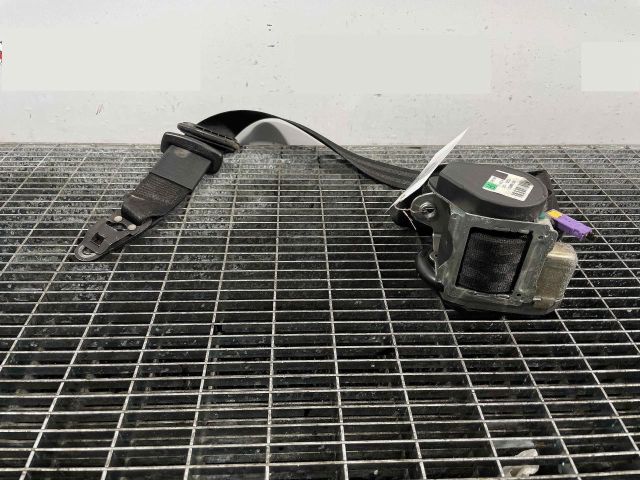 bontott AUDI A4 B7 Jobb első Biztonsági Öv