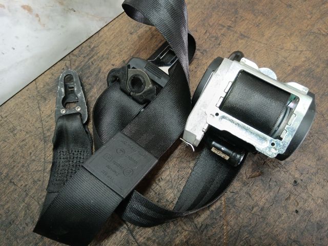 bontott AUDI A4 B7 Jobb első Biztonsági Öv