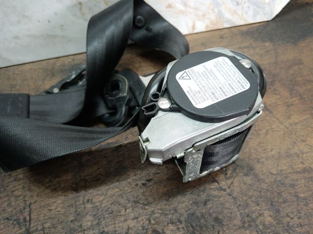 bontott AUDI A4 B7 Jobb első Biztonsági Öv