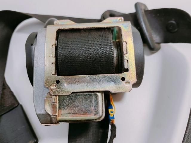 bontott AUDI A4 B7 Jobb első Biztonsági Öv