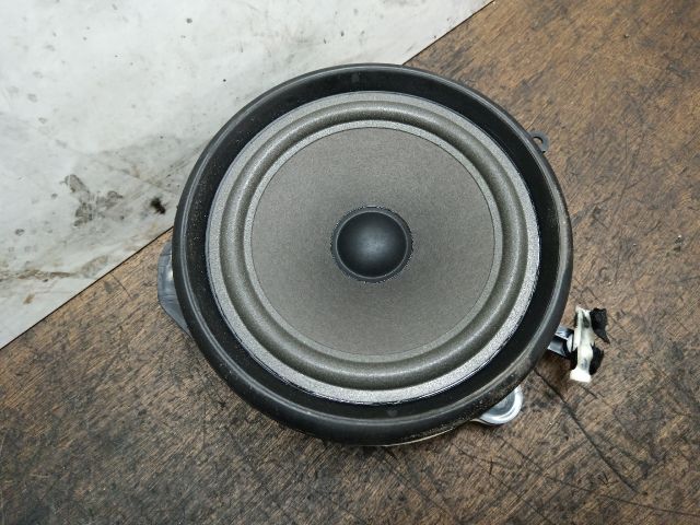 bontott AUDI A4 B7 Jobb első Hangszóró