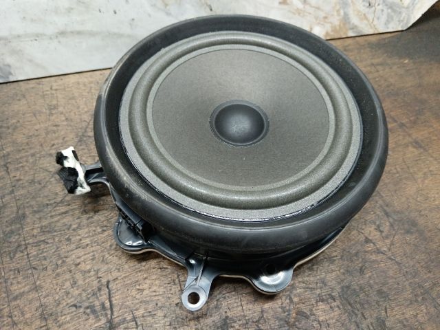 bontott AUDI A4 B7 Jobb első Hangszóró