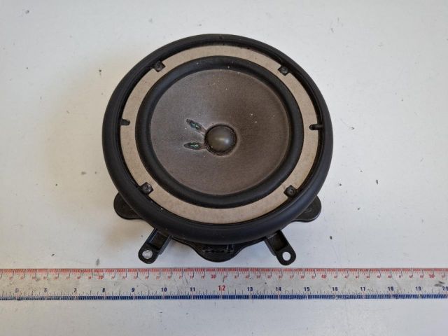 bontott AUDI A4 B7 Jobb első Hangszóró
