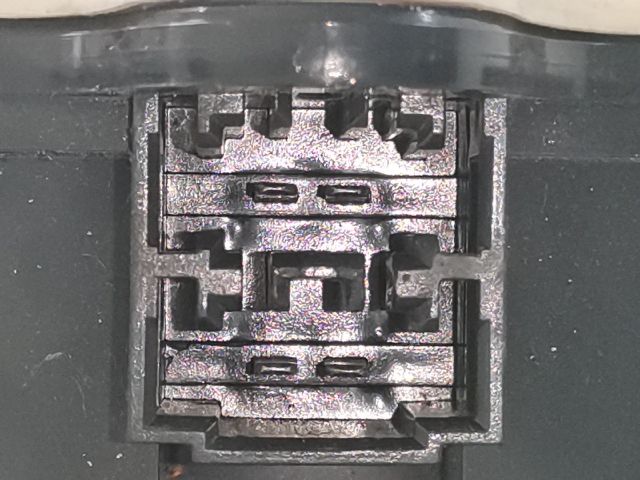 bontott AUDI A4 B7 Jobb első Hangszóró