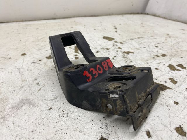 bontott AUDI A4 B7 Jobb első Küszöb Tartó