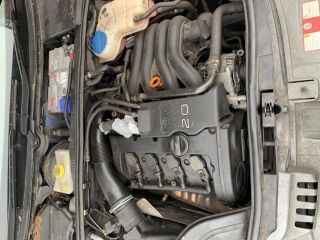 bontott AUDI A4 B7 Jobb első Lökhárító Vakborítás