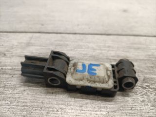 bontott AUDI A4 B7 Jobb első Oldal Ütközés Érzékelő