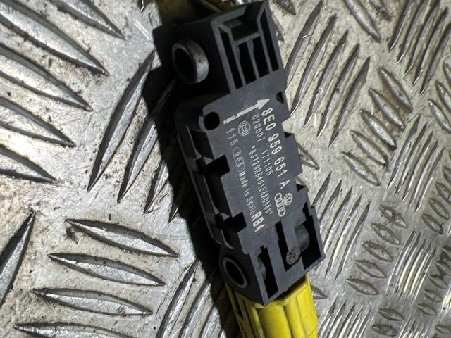 bontott AUDI A4 B7 Jobb első Oldal Ütközés Érzékelő