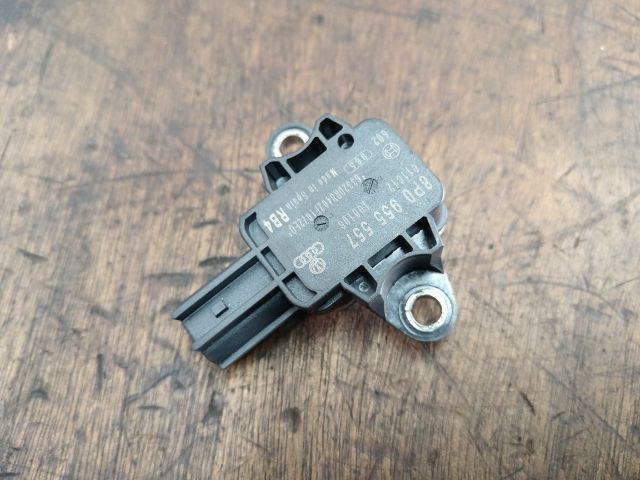 bontott AUDI A4 B7 Jobb első Oldal Ütközés Érzékelő