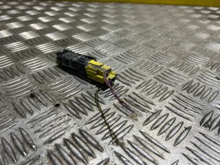 bontott AUDI A4 B7 Jobb első Oldal Ütközés Érzékelő