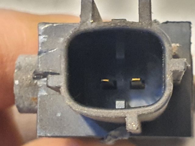 bontott AUDI A4 B7 Jobb első Oldal Ütközés Érzékelő