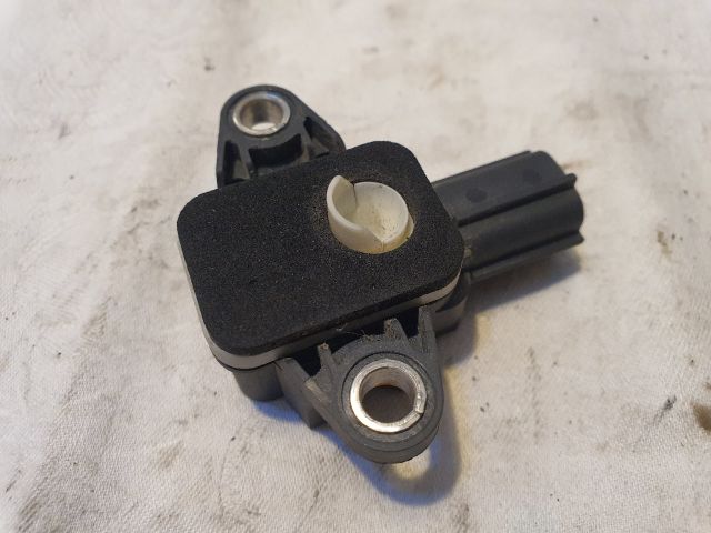 bontott AUDI A4 B7 Jobb első Oldal Ütközés Érzékelő