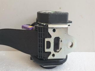 bontott AUDI A4 B7 Jobb első Övfeszítő