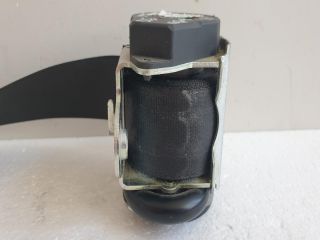 bontott AUDI A4 B7 Jobb első Övfeszítő