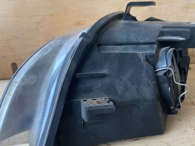 bontott AUDI A4 B7 Jobb Fényszóró